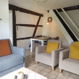 Frensjerhofke-huisje-de-Lijster-woonkamer-met-eethoek