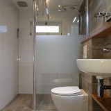 Badkamer in huisje de Zwaluw